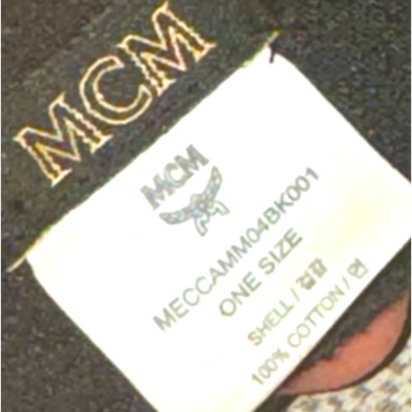 MCM visor rare just bought in store ^^ - Picture 2 of 4